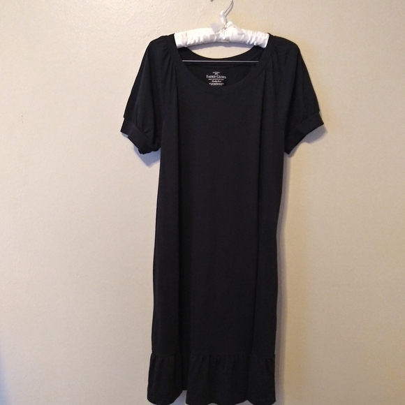 Black Dress with Belt and Short Sleeves and Ruffle Size XL - Picture 2 of 7